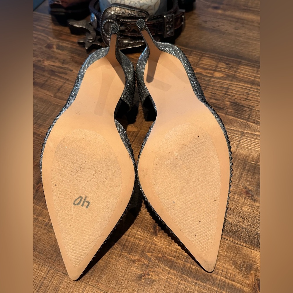 STEVE MADDEN 'Proper' Rhinestone on Lame D'Orsay Pumps - Picture 6 of 10